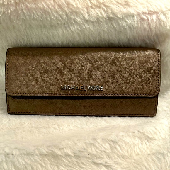 NWOT Michael Kors Slim Jet Set Wallet - Picture 2 of 10